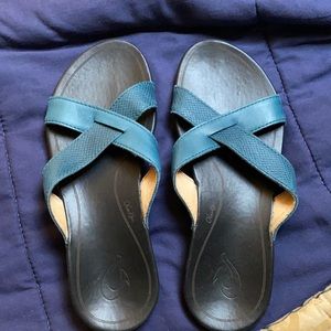 OluKai slip on sandals